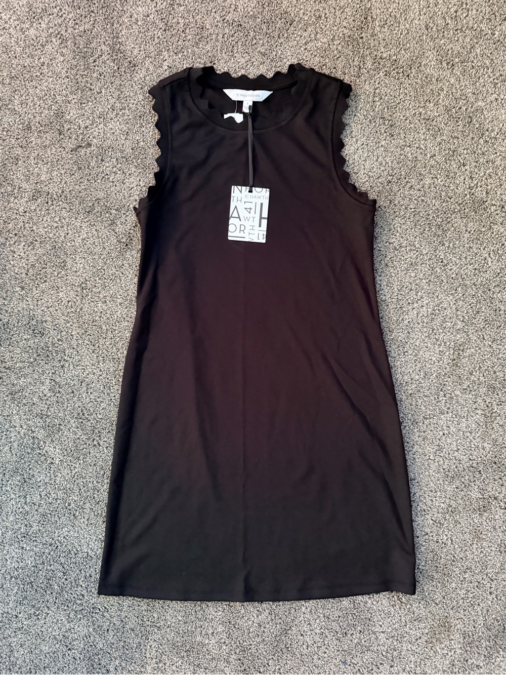 41 Hawthorn Black Sleeveless Scalloped-Edge Shift Dress